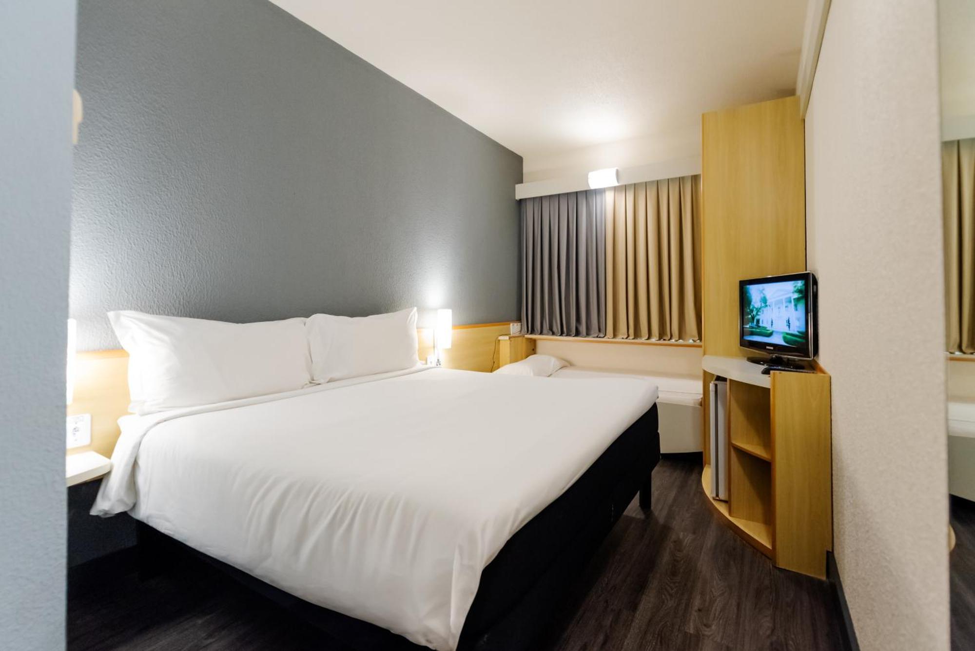 Ibis Criciuma Hotel Criciuma  Eksteriør billede
