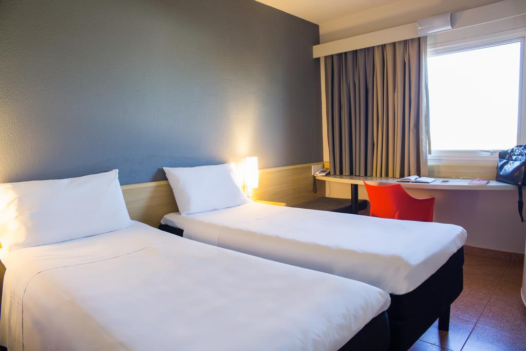 Ibis Criciuma Hotel Criciuma  Eksteriør billede